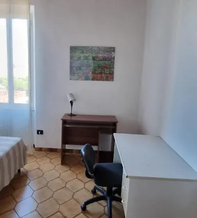 Apartment La Casa Di Angelo Vicino Stazione E Al Centro Storico *